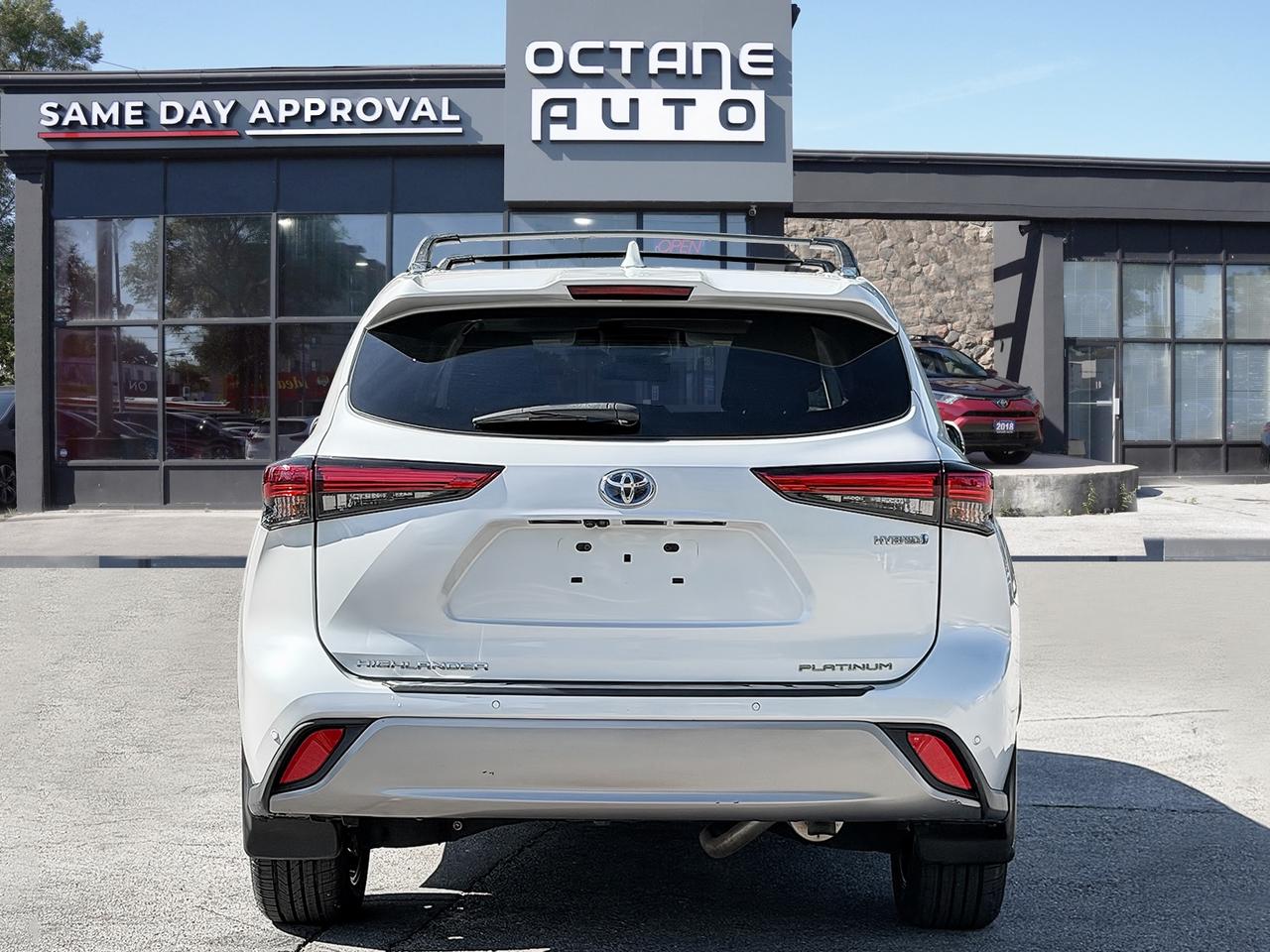 2022 Toyota Highlander HYBRID Limited AWD Photo