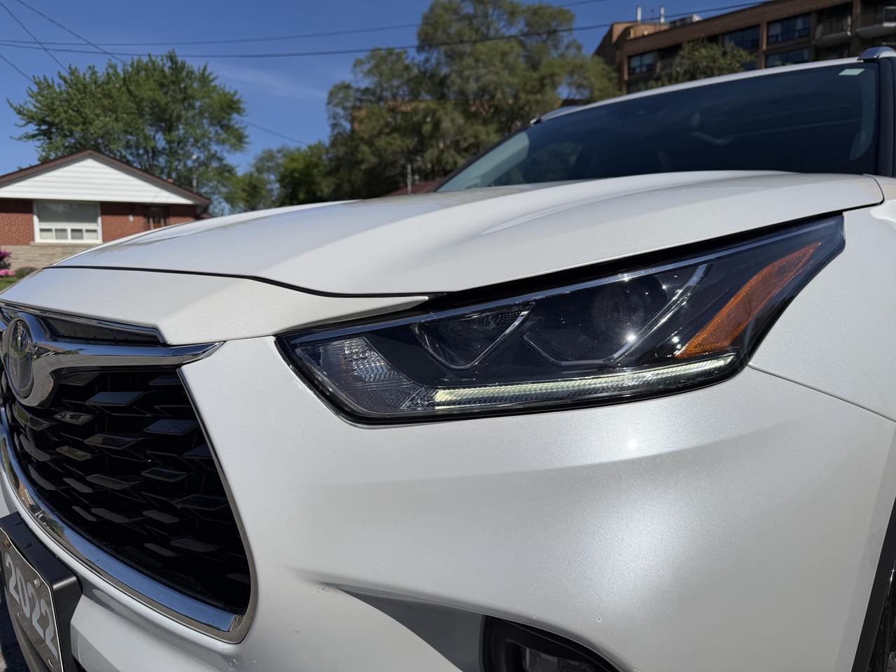 2022 Toyota Highlander HYBRID Limited AWD Photo