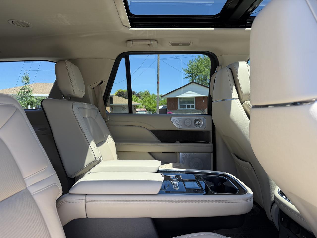 2019 Lincoln Navigator Reserve 4x4 Photo