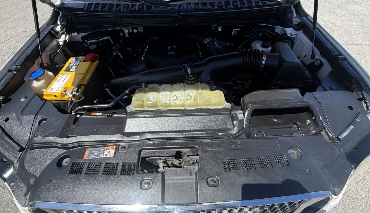 2019 Lincoln Navigator Reserve 4x4 Photo