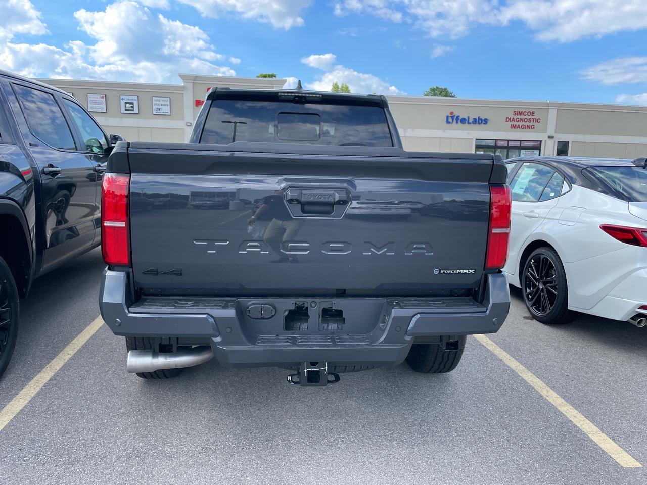 2026 Toyota Tacoma Hybrid Photo