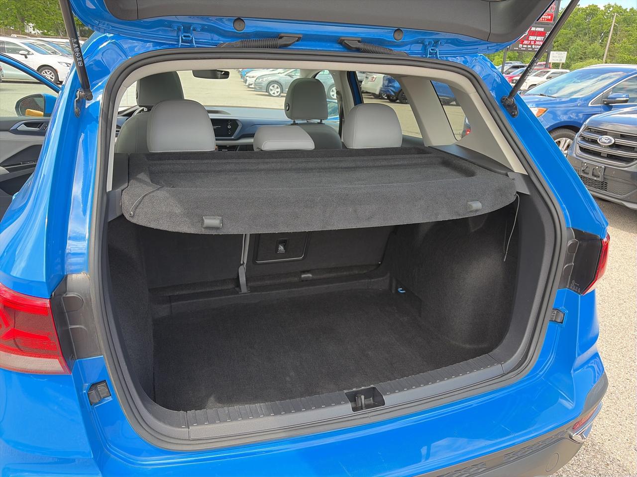 2024 Volkswagen Taos COMFORTLINE, CLEAN CARFAX, REMOTE START, SUNROOF! - Photo #13