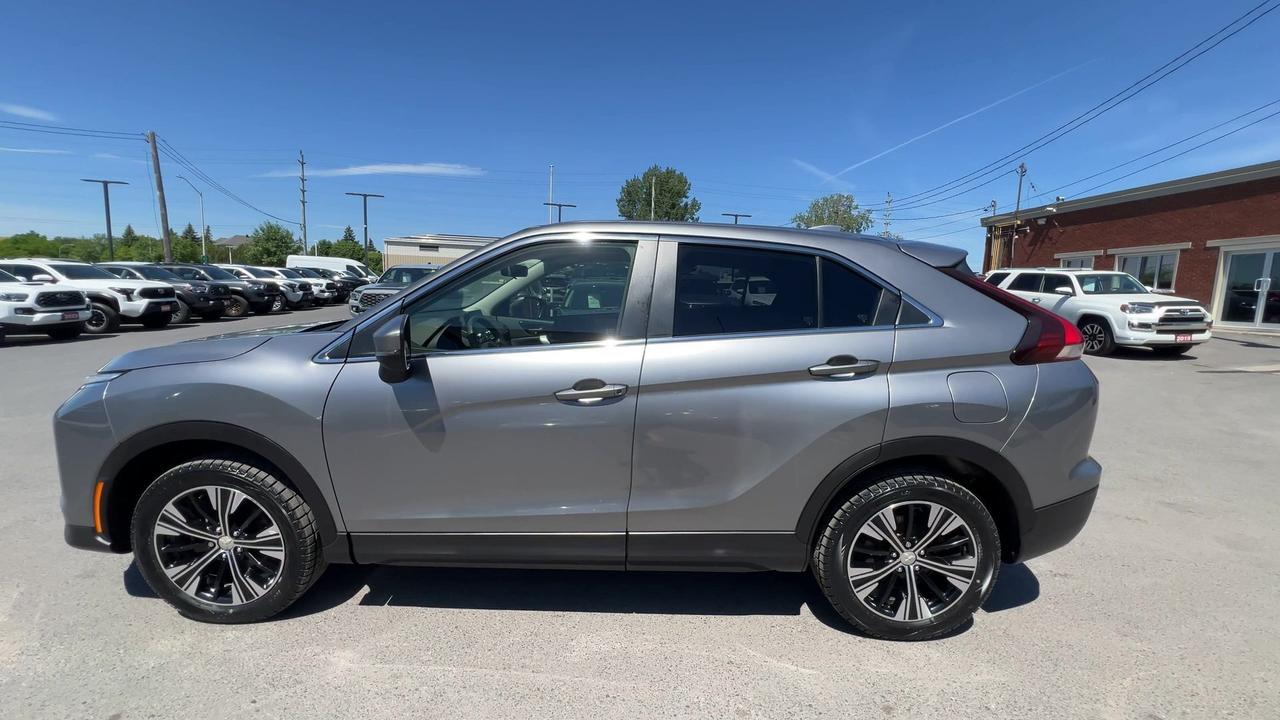 2022 Mitsubishi Eclipse Cross ES S-AWC Photo4