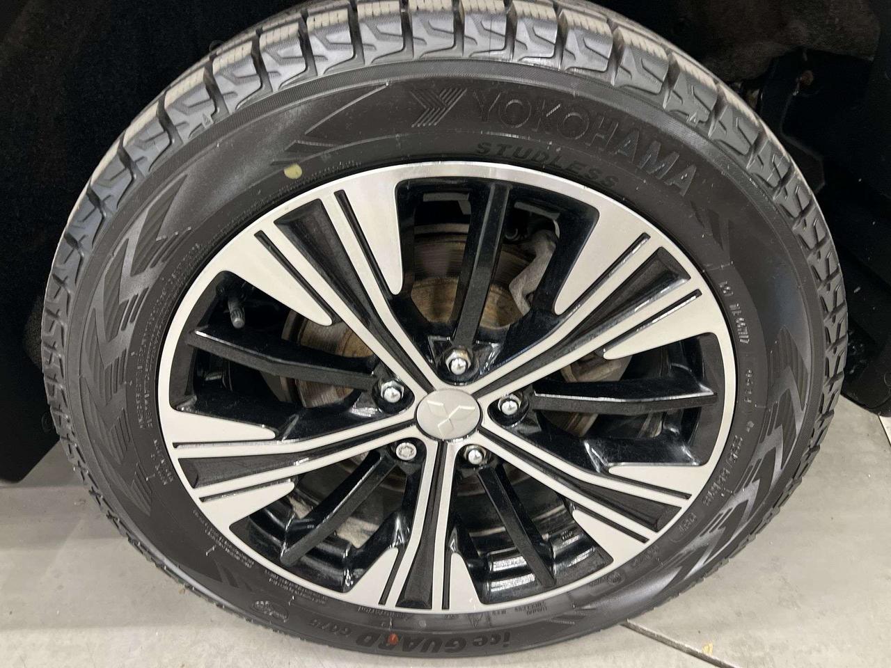 2022 Mitsubishi Eclipse Cross AWD | HTD SEATS |CARPLAY | ALLOYS | A/C | REAR CAM Photo