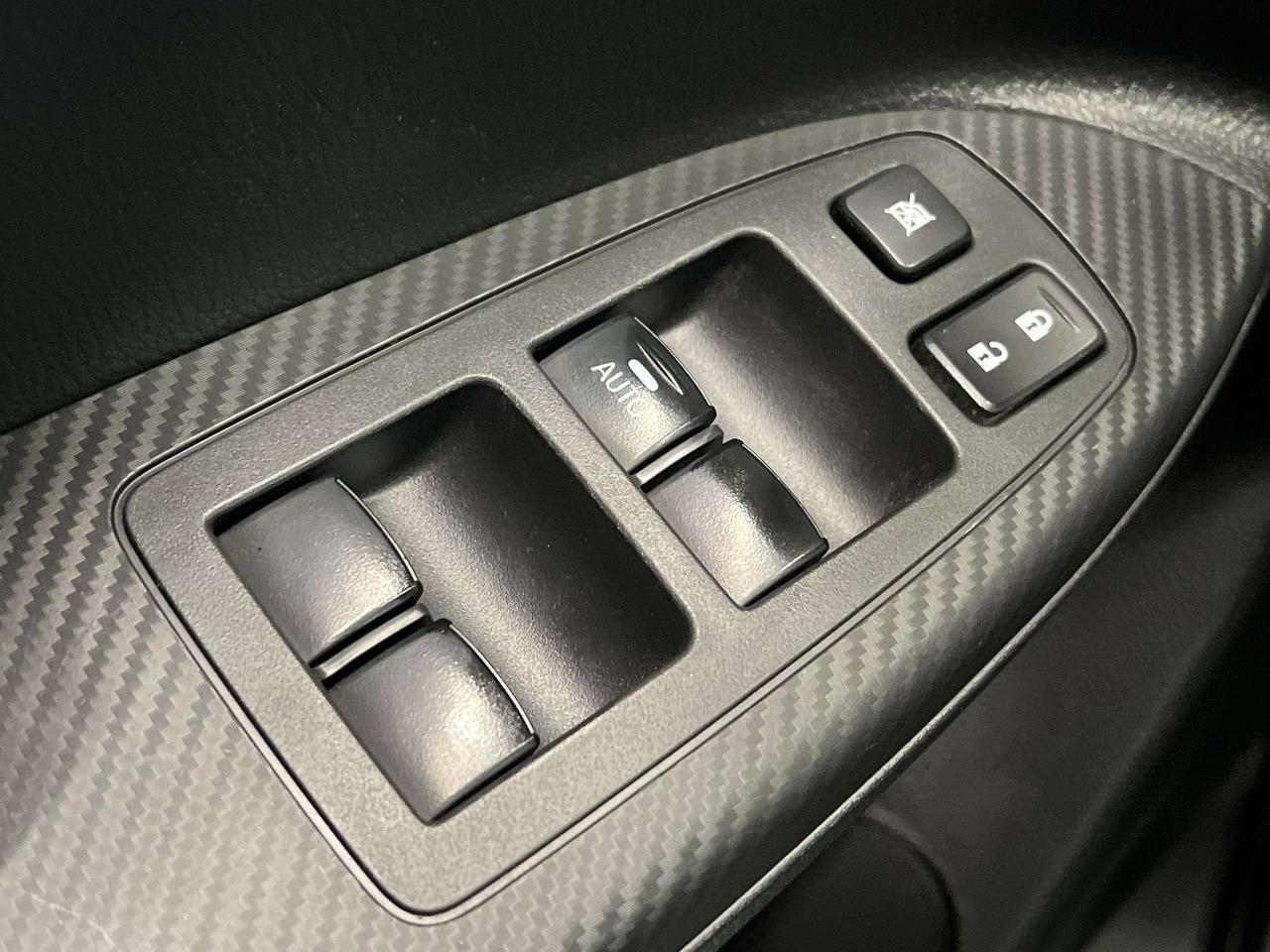 2022 Mitsubishi Eclipse Cross AWD | HTD SEATS |CARPLAY | ALLOYS | A/C | REAR CAM Photo