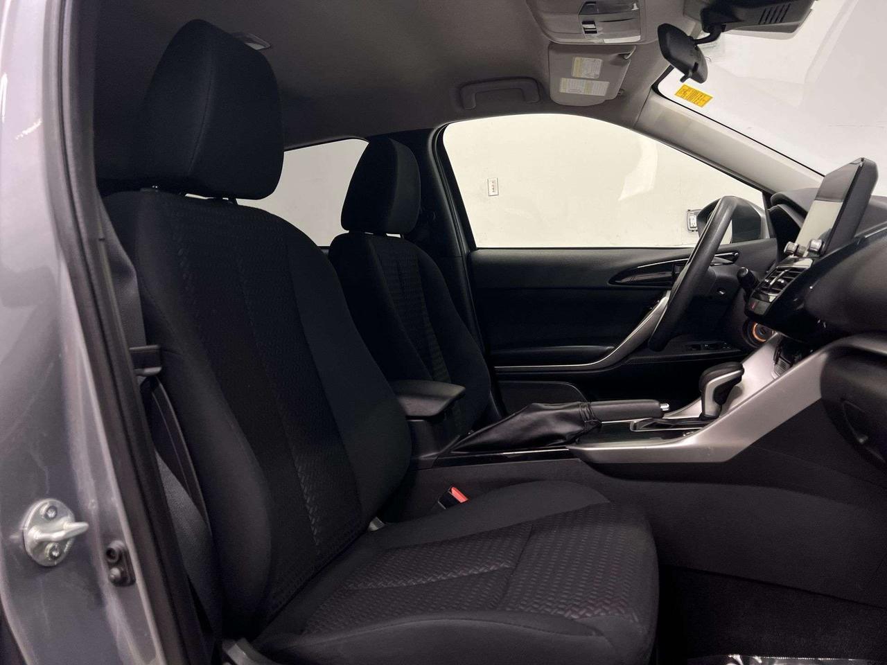 2022 Mitsubishi Eclipse Cross AWD | HTD SEATS |CARPLAY | ALLOYS | A/C | REAR CAM Photo