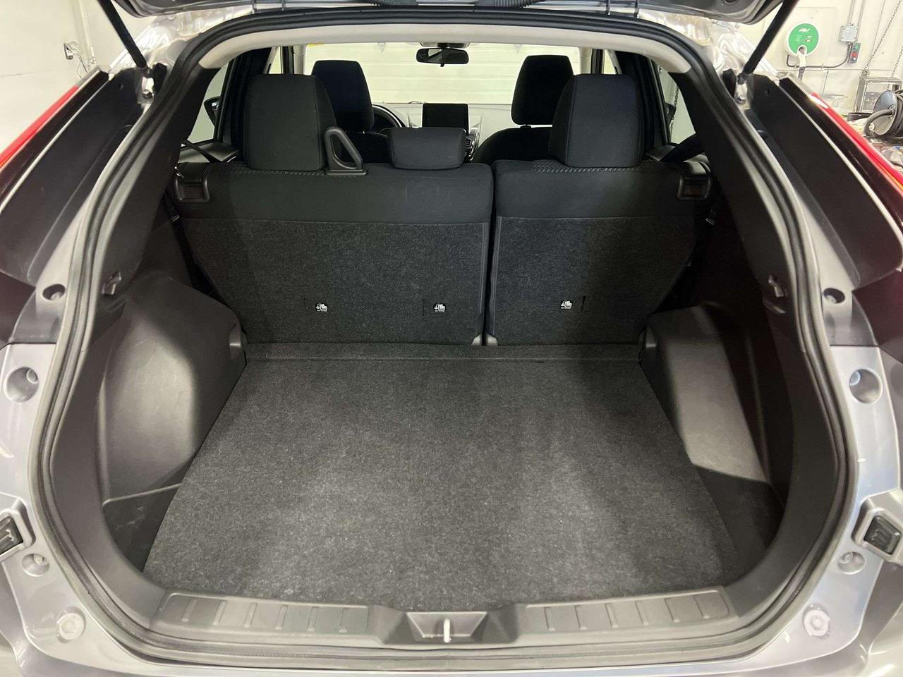 2022 Mitsubishi Eclipse Cross AWD | HTD SEATS |CARPLAY | ALLOYS | A/C | REAR CAM Photo