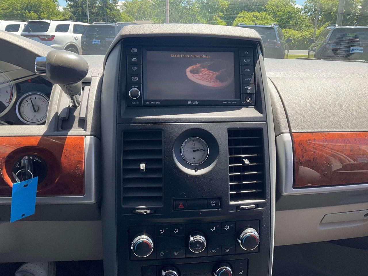 2008 Chrysler Town & Country AS is Photo