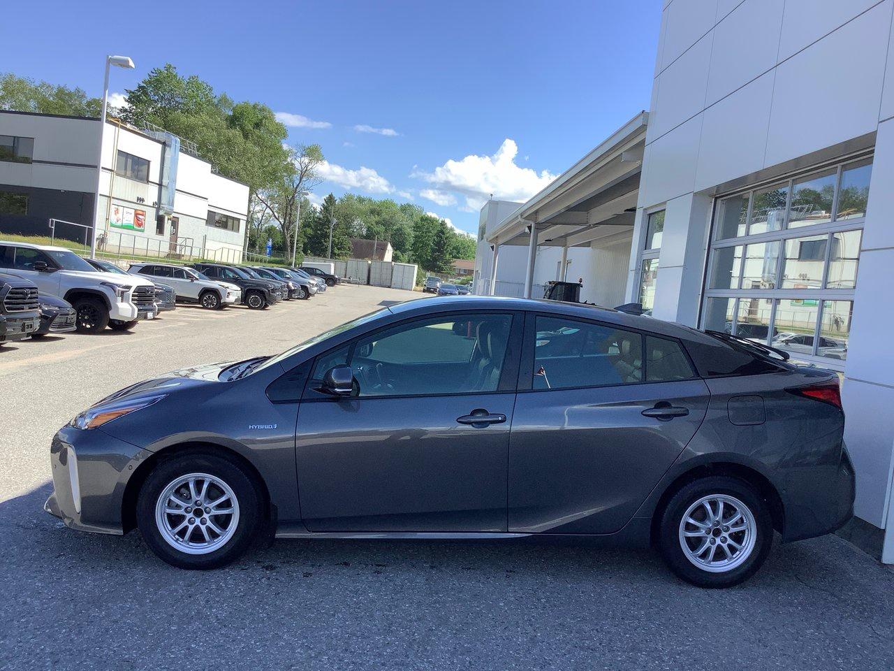 2020 Toyota Prius TECH Photo