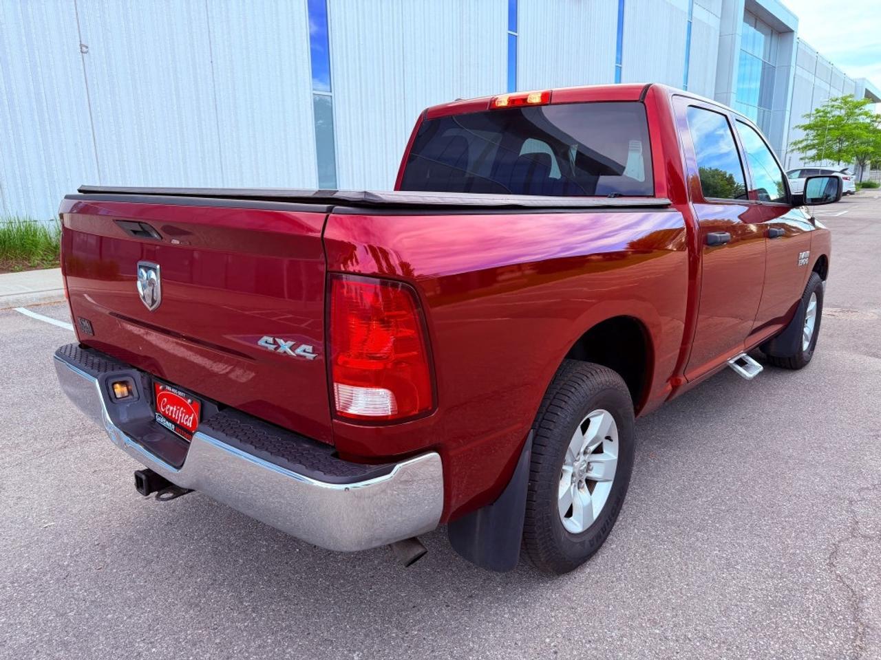 2014 RAM 1500 4WD 6CYL Automatic Photo
