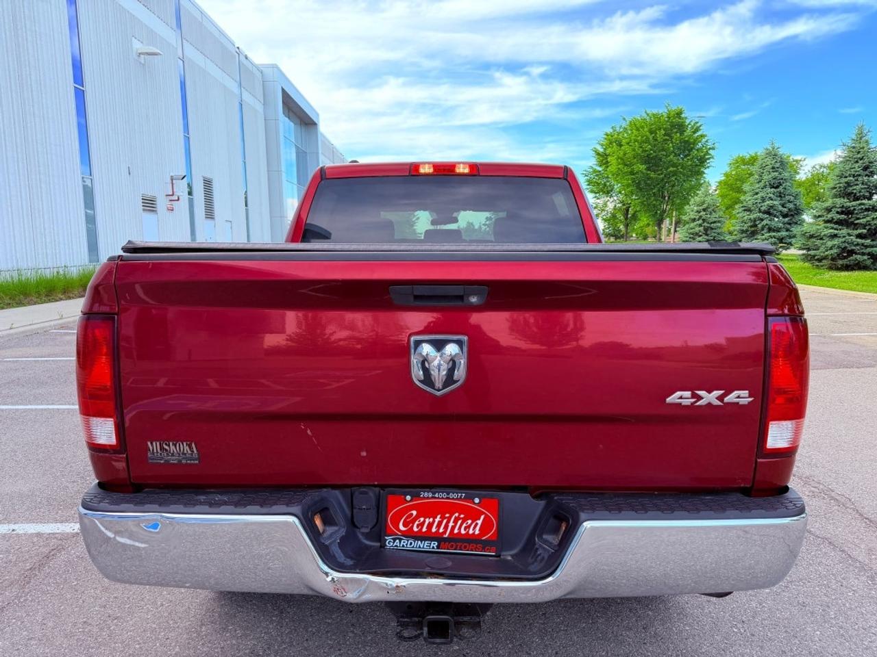 2014 RAM 1500 4WD 6CYL Automatic Photo