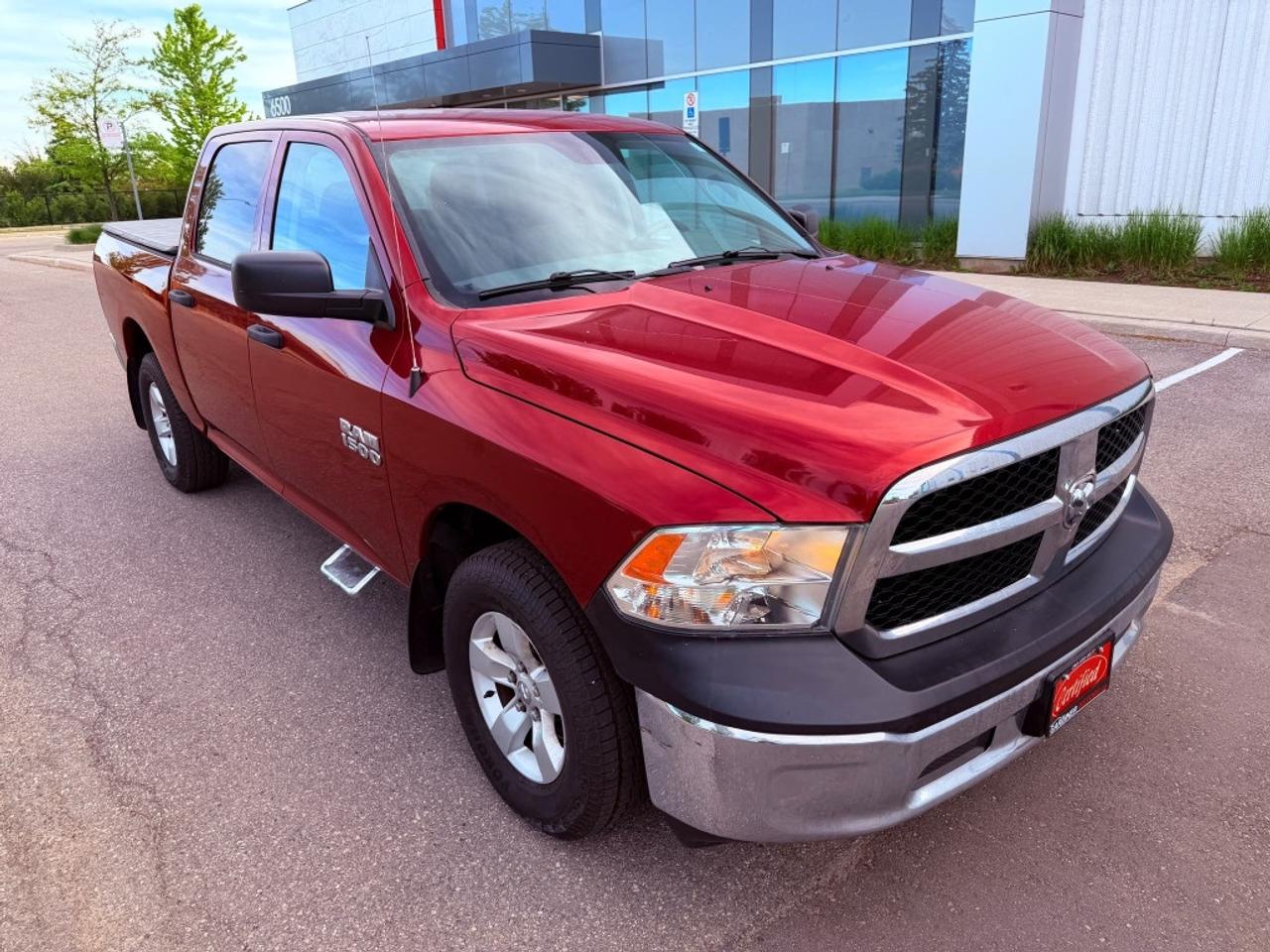 2014 RAM 1500 4WD 6CYL Automatic Photo