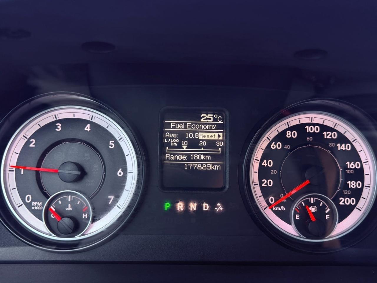 2014 RAM 1500 4WD 6CYL Automatic Photo