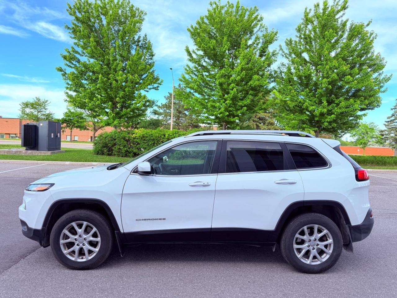 2017 Jeep Cherokee 4WD 4dr North Photo