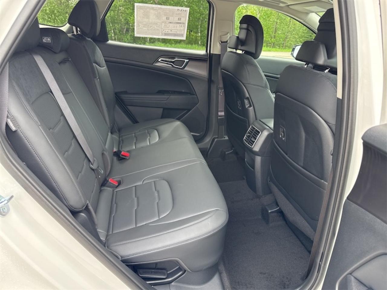 2026 Kia Sportage Hybrid EX Premium AWD   - Cooled Seats - $325 B/W Photo