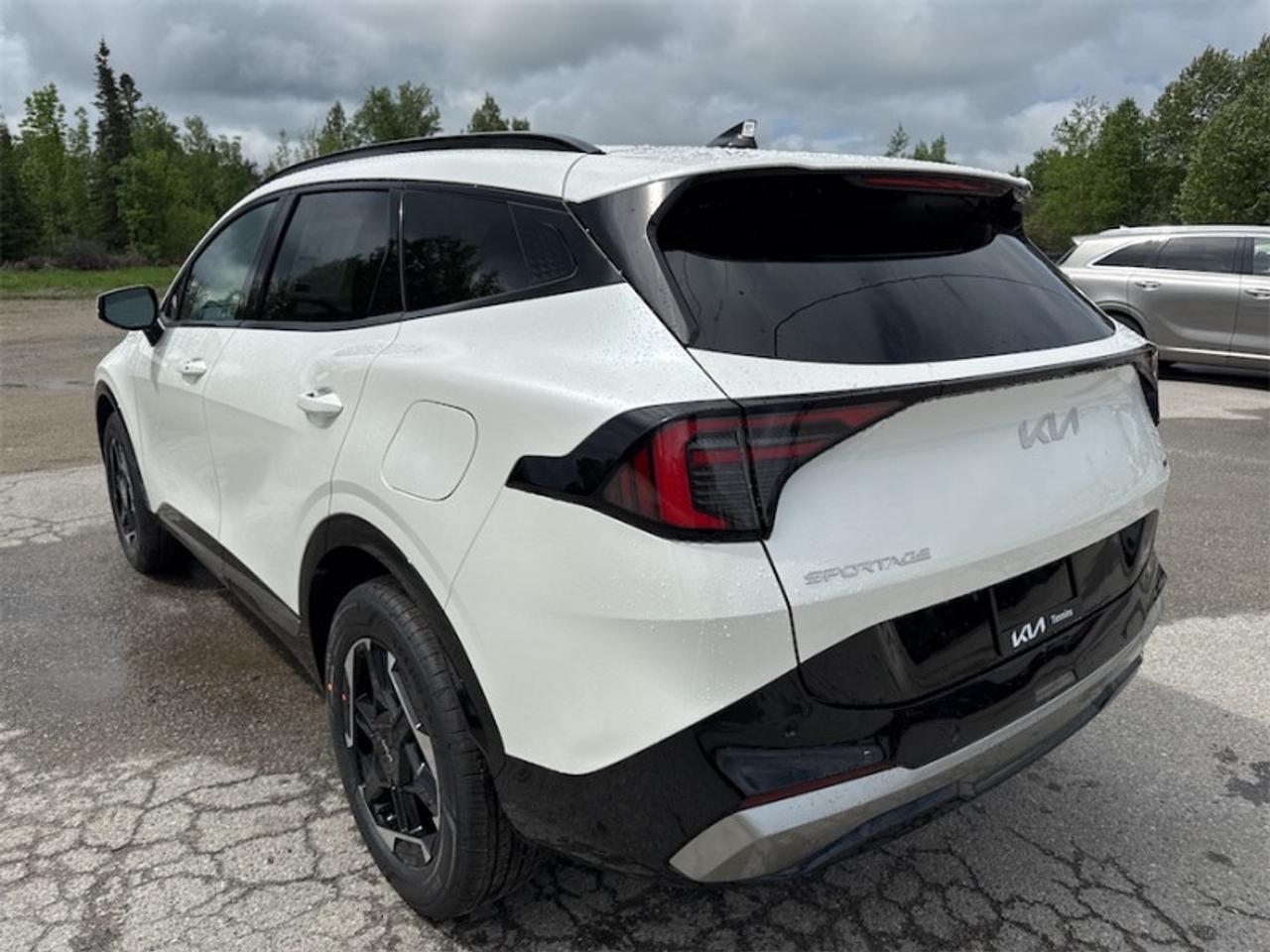 2026 Kia Sportage Hybrid EX Premium AWD   - Cooled Seats - $325 B/W Photo