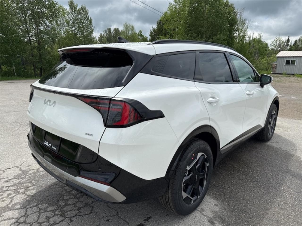 2026 Kia Sportage Hybrid EX Premium AWD   - Cooled Seats - $325 B/W Photo