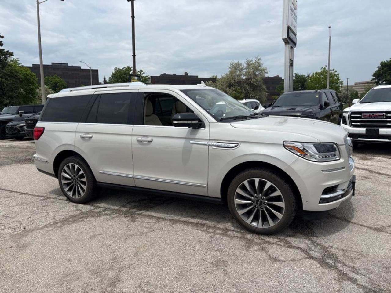 2021 Lincoln Navigator Reserve  MASSAGE SEATS|PWR BOARDS| Photo