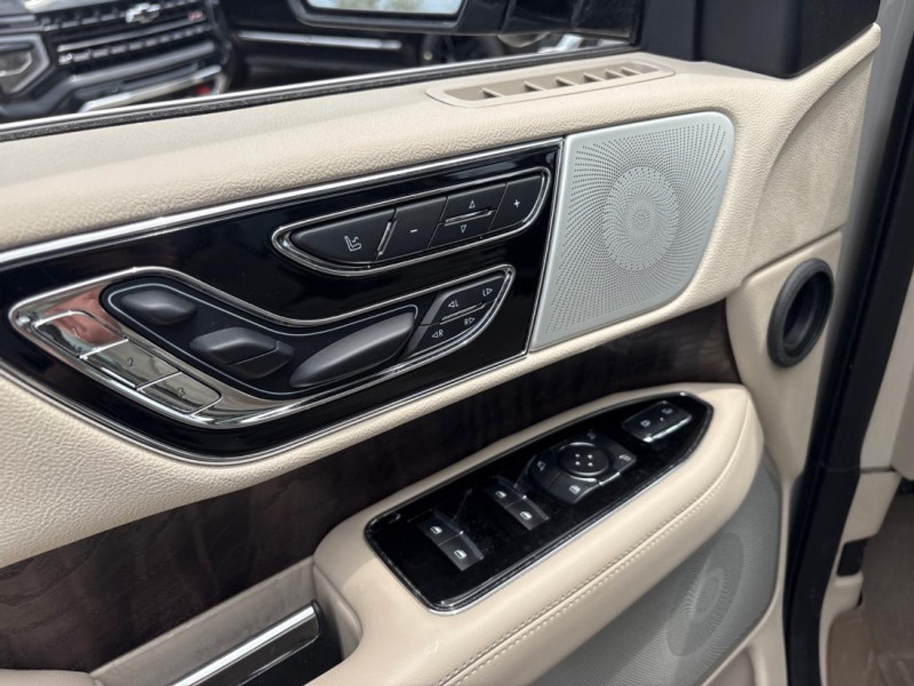 2021 Lincoln Navigator Reserve  MASSAGE SEATS|PWR BOARDS| Photo