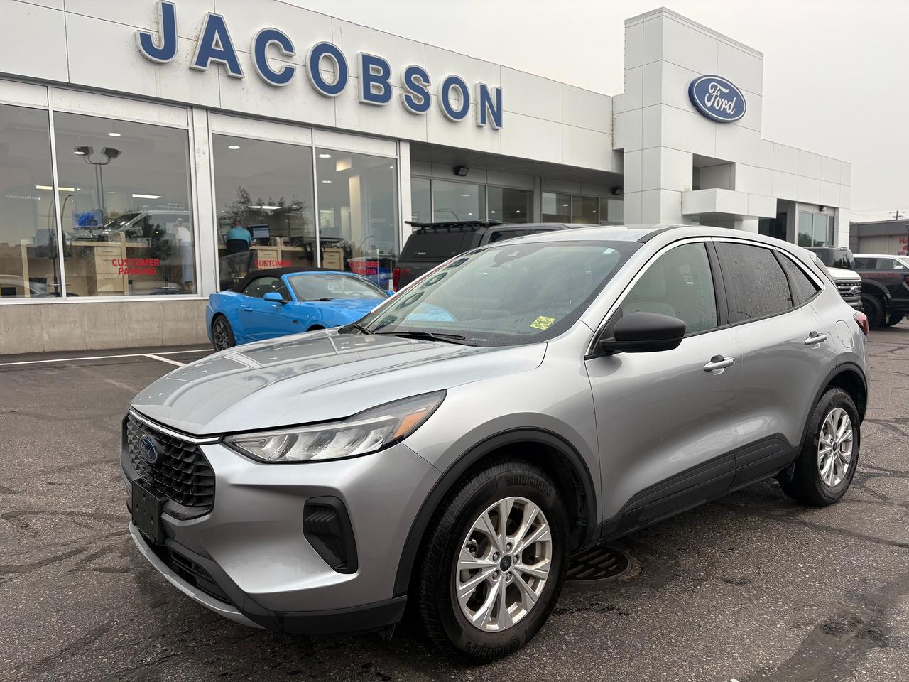 2023 Ford Escape Active Photo0