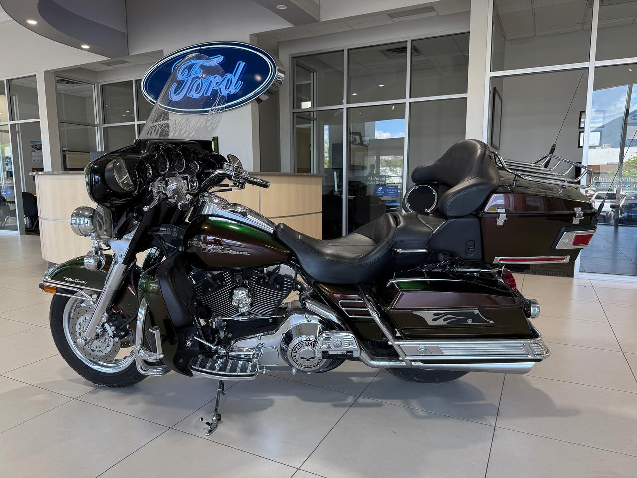 2004 Harley-Davidson FLHTCUI MOTORCYCLE Photo1