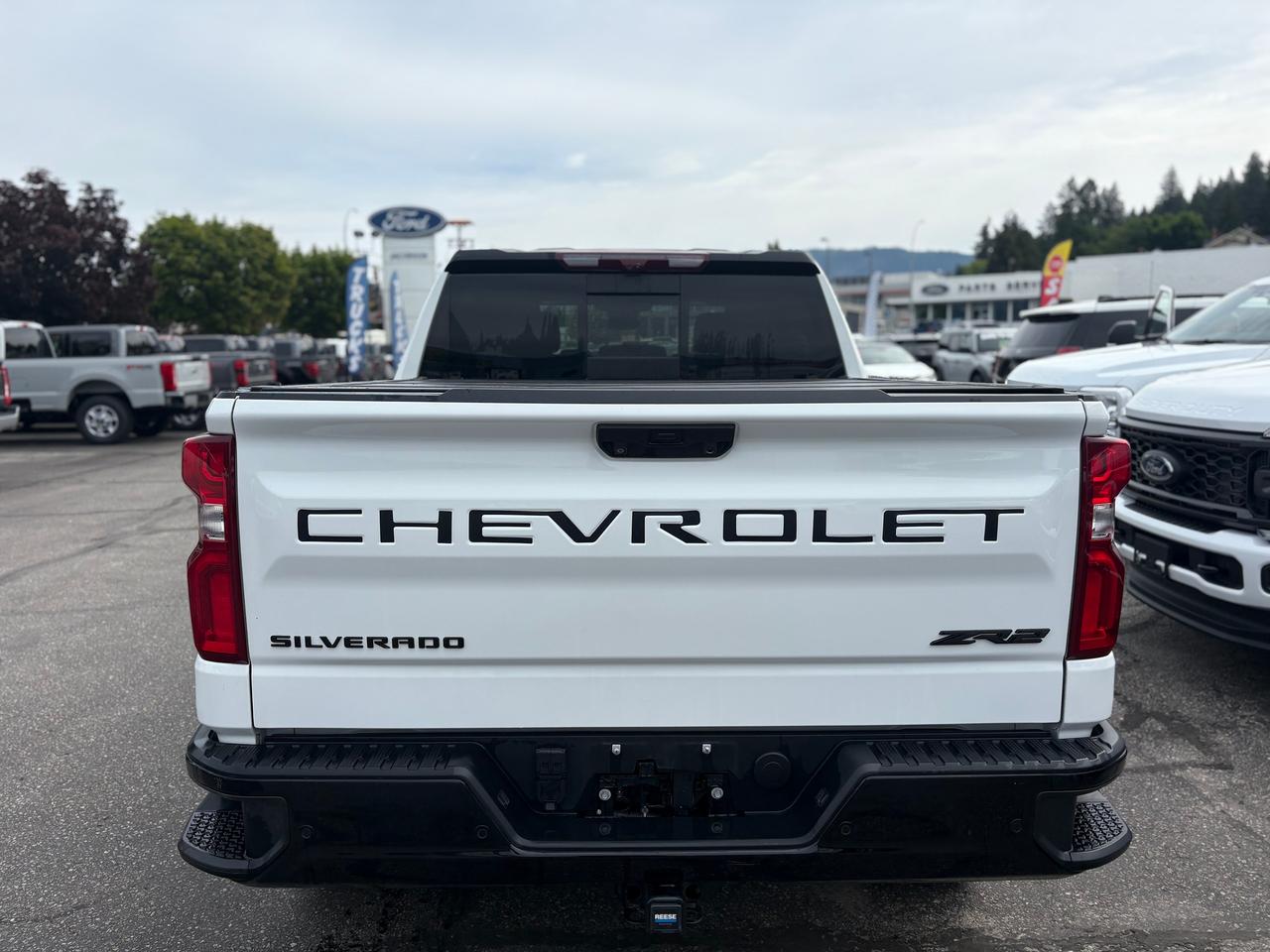 2023 Chevrolet Silverado 1500 ZR2 Photo3