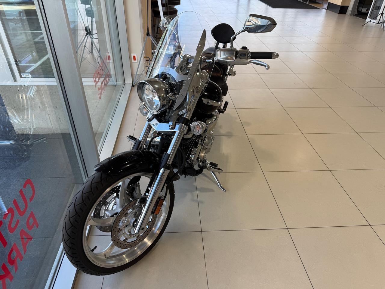 2012 Yamaha XV1900 CU Photo4