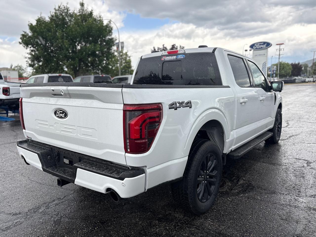 2026 Ford F-150 Lariat Photo4