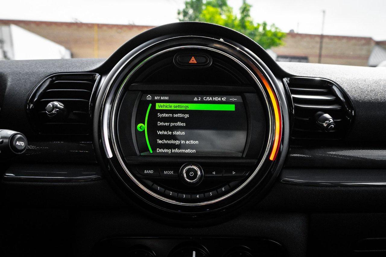 2019 MINI Cooper Clubman Cooper Photo