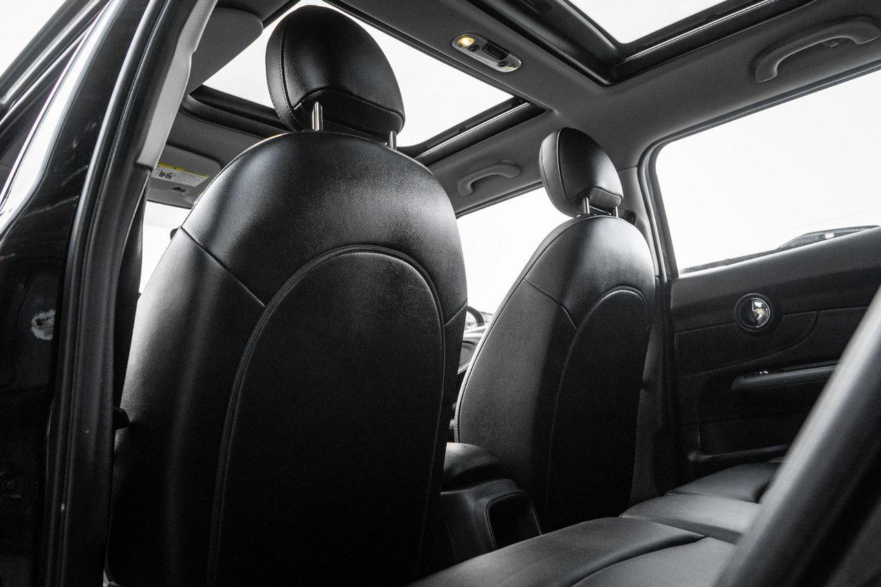 2019 MINI Cooper Clubman Cooper Photo
