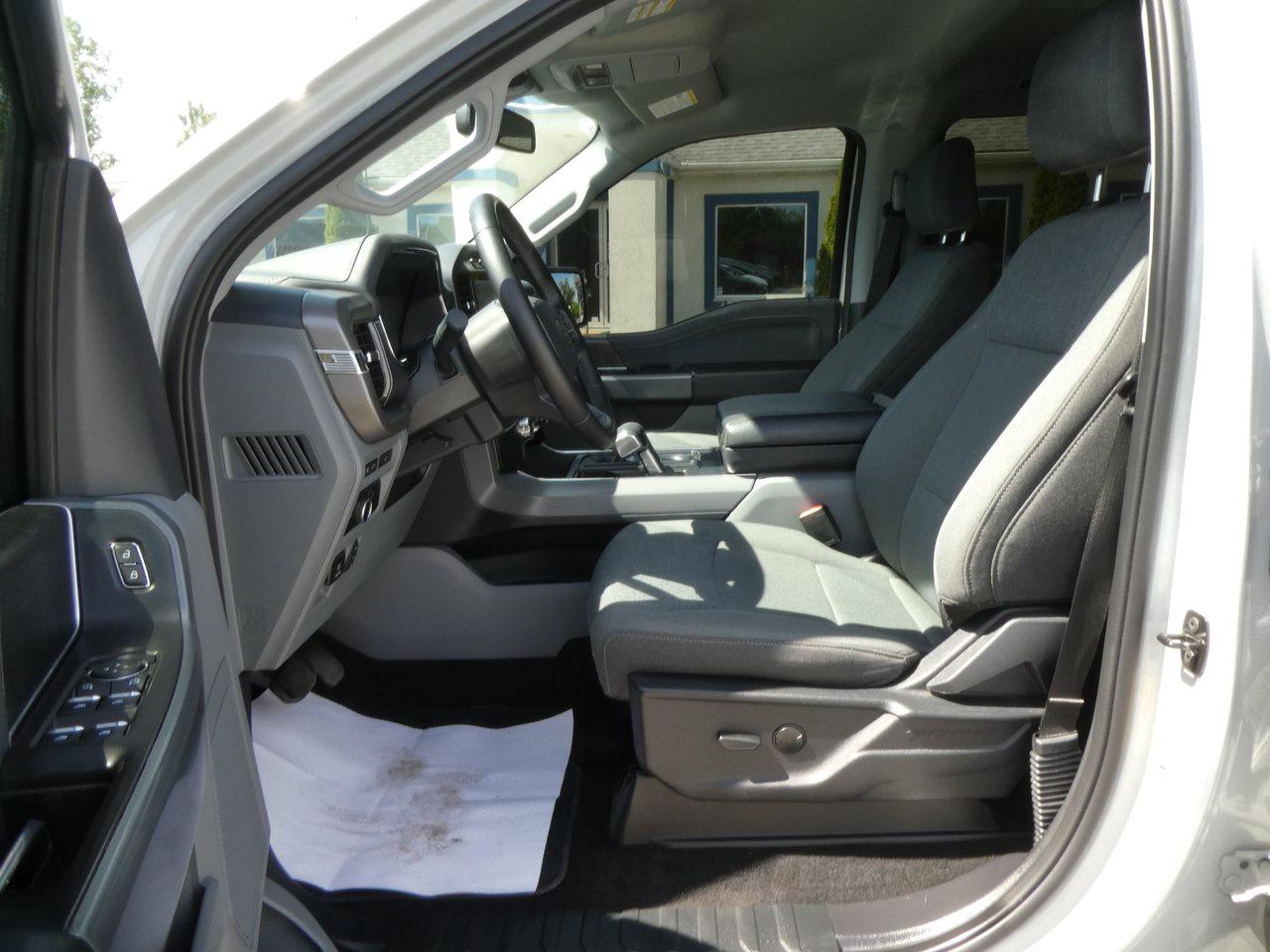 2024 Ford F-150 Lightning XLT | Heated Seats | Backup Cam | Nav | Photo