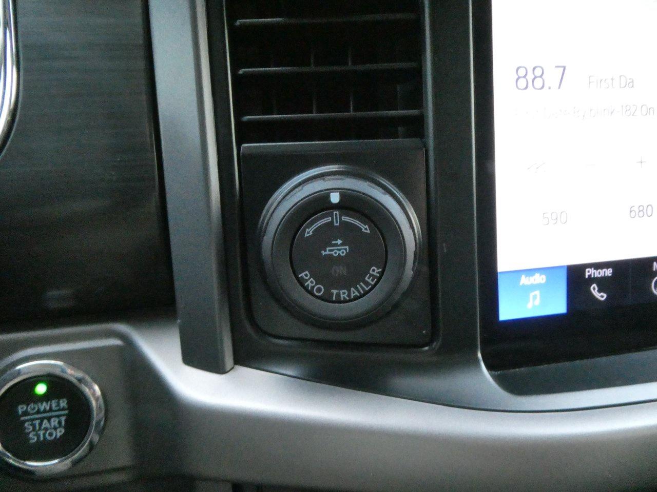 2024 Ford F-150 Lightning XLT | Heated Seats | Backup Cam | Nav | Photo
