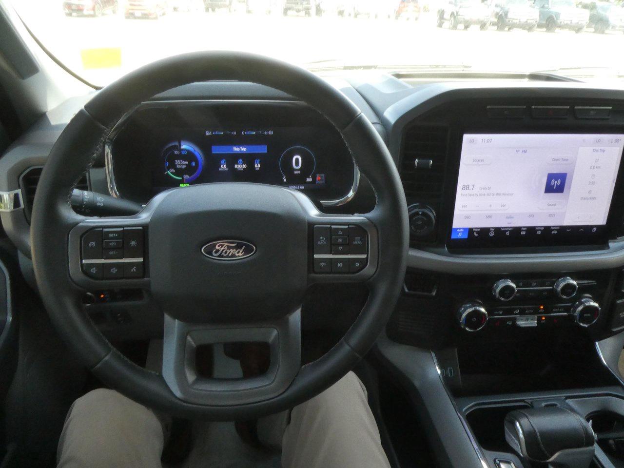2024 Ford F-150 Lightning XLT | Heated Seats | Backup Cam | Nav | Photo