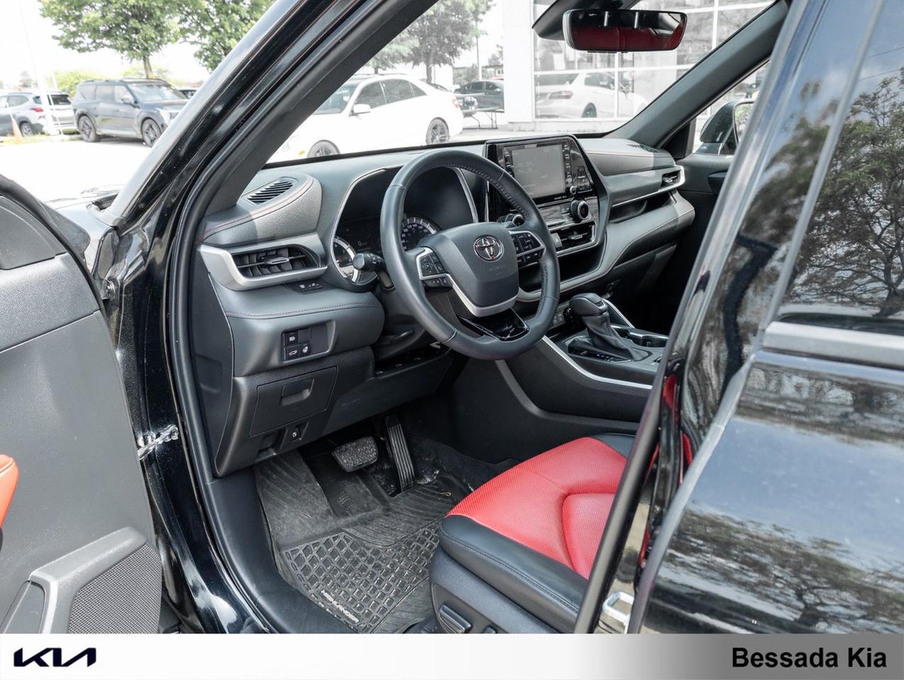2022 Toyota Highlander XSE Photo
