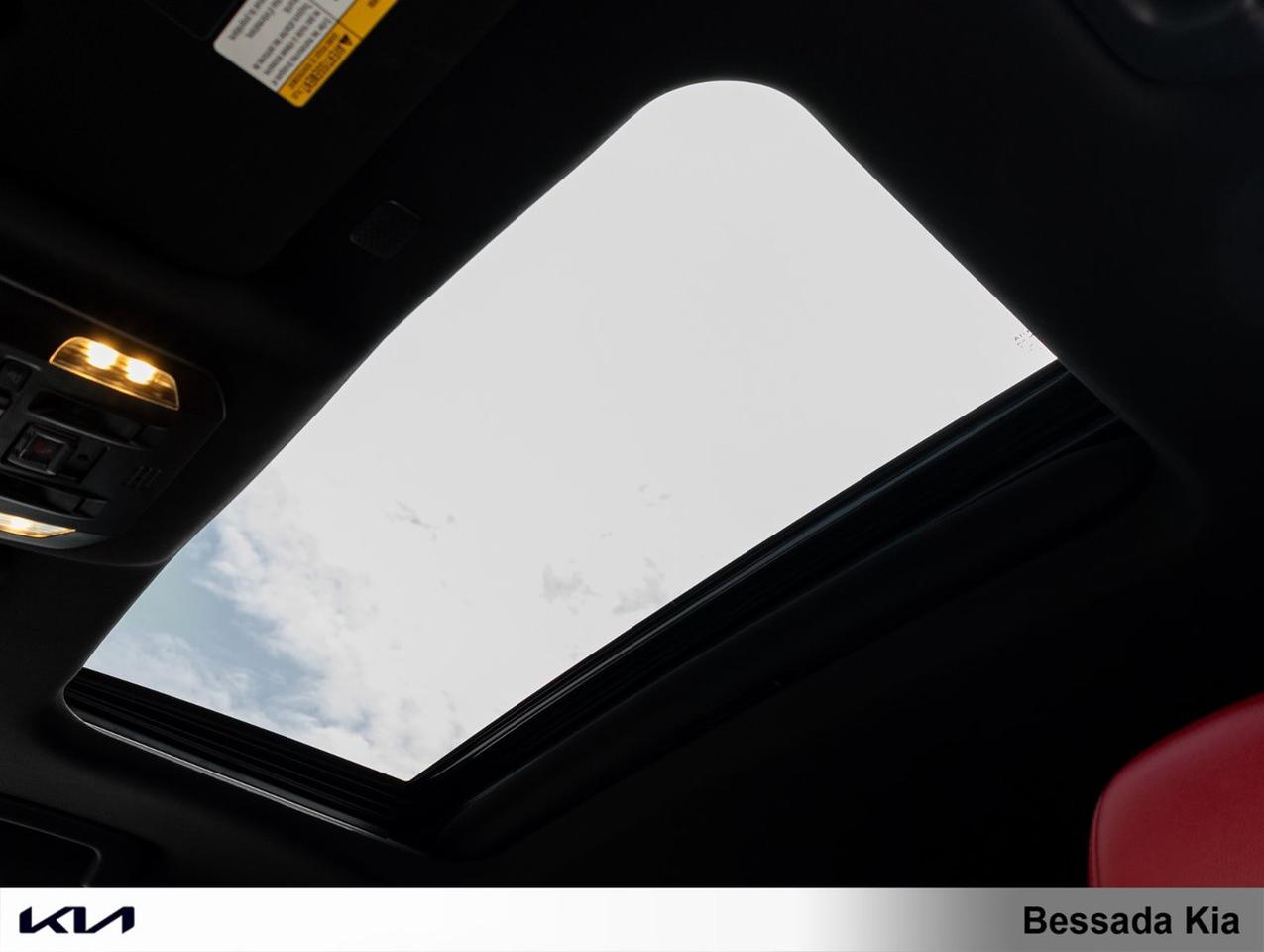 2022 Toyota Highlander XSE Photo