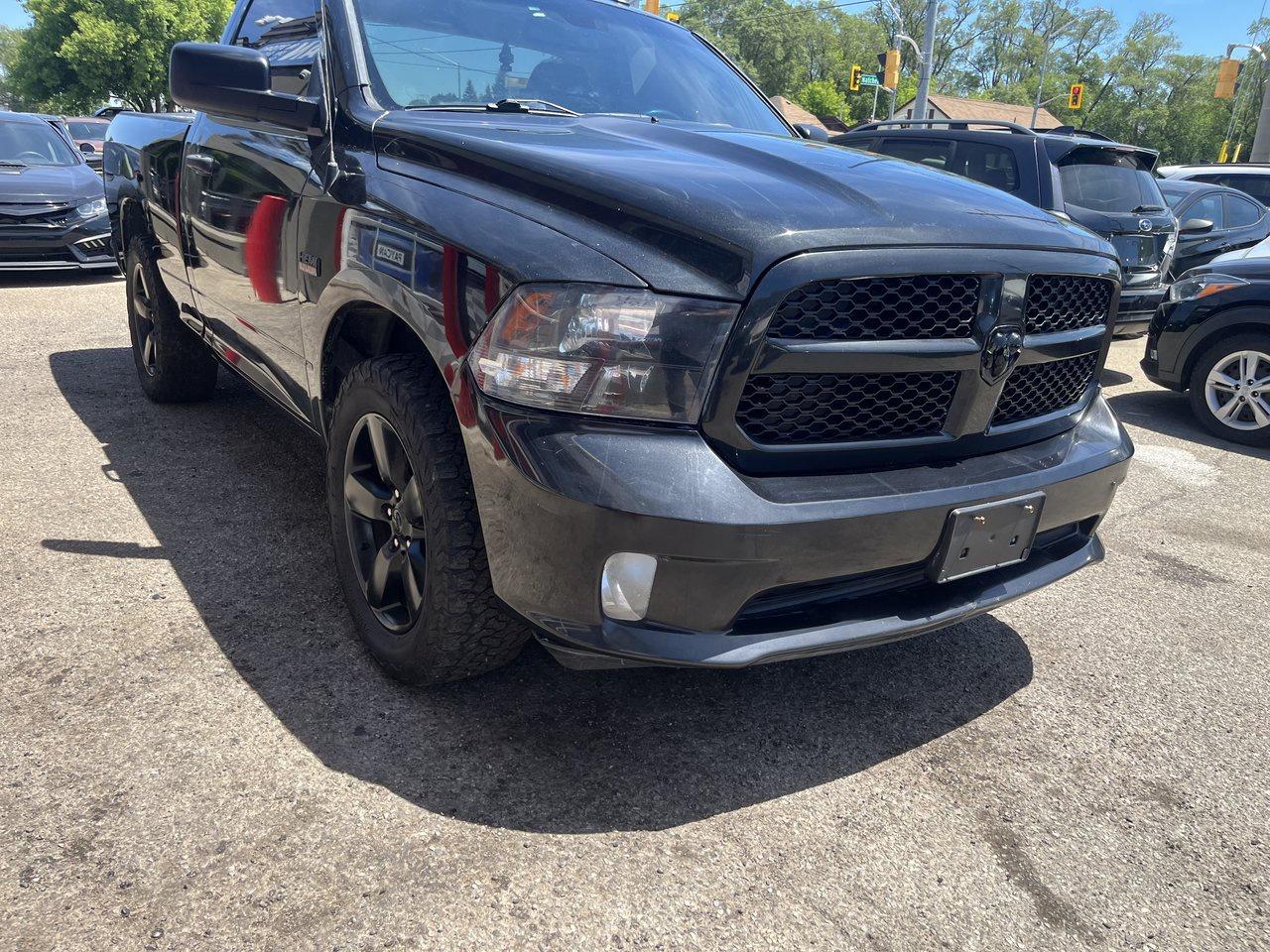2016 RAM 1500 Express Photo