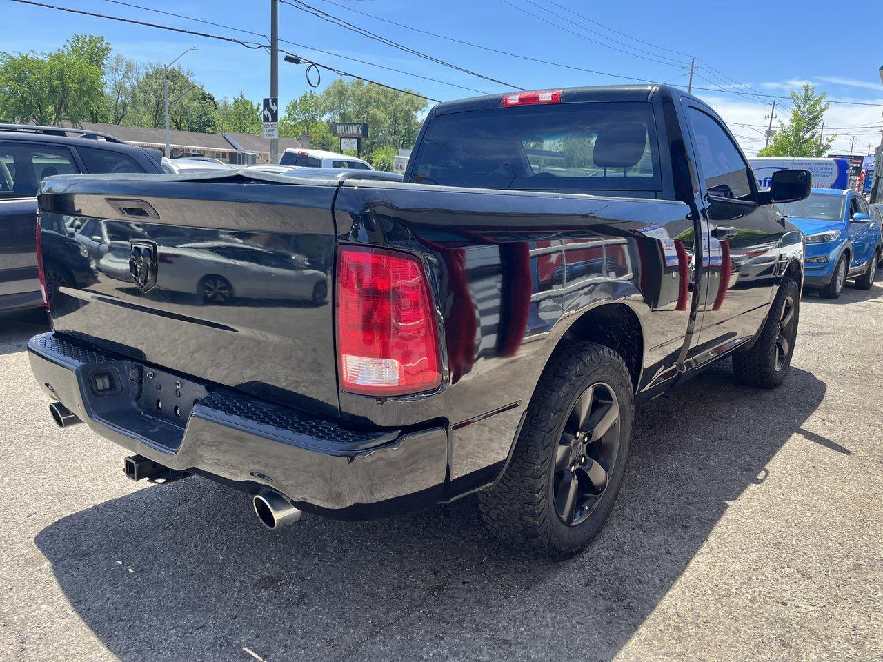 2016 RAM 1500 Express Photo