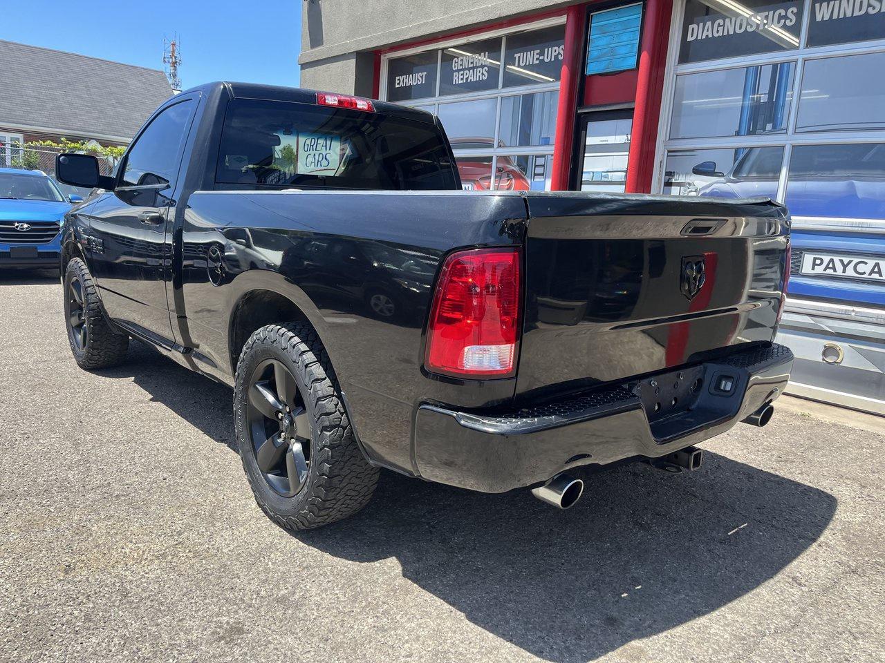 2016 RAM 1500 Express Photo