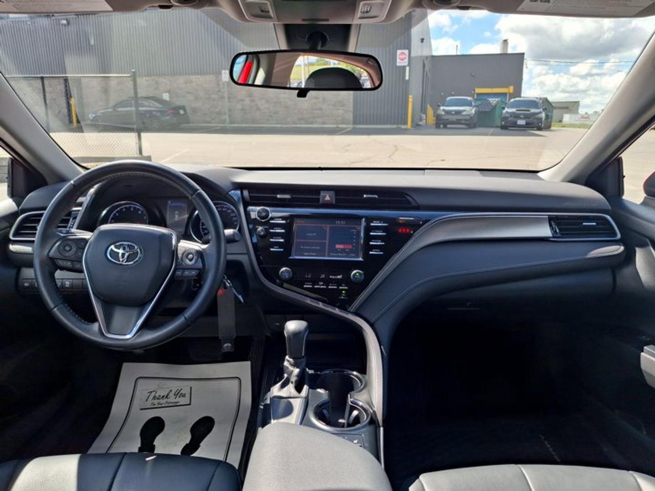 2020 Toyota Camry SE | Split Leather | Heated Seats | Adaptive Cruise | CarPlay | Power Seat | Rear Cam | and More ! Photo