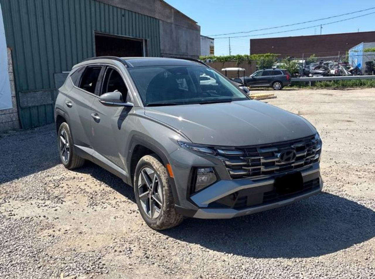 2025 Hyundai Tucson Preferred Trend | Leather | Pano Roof | Heated Seats + Steering | Remote Start | and More ! Photo0