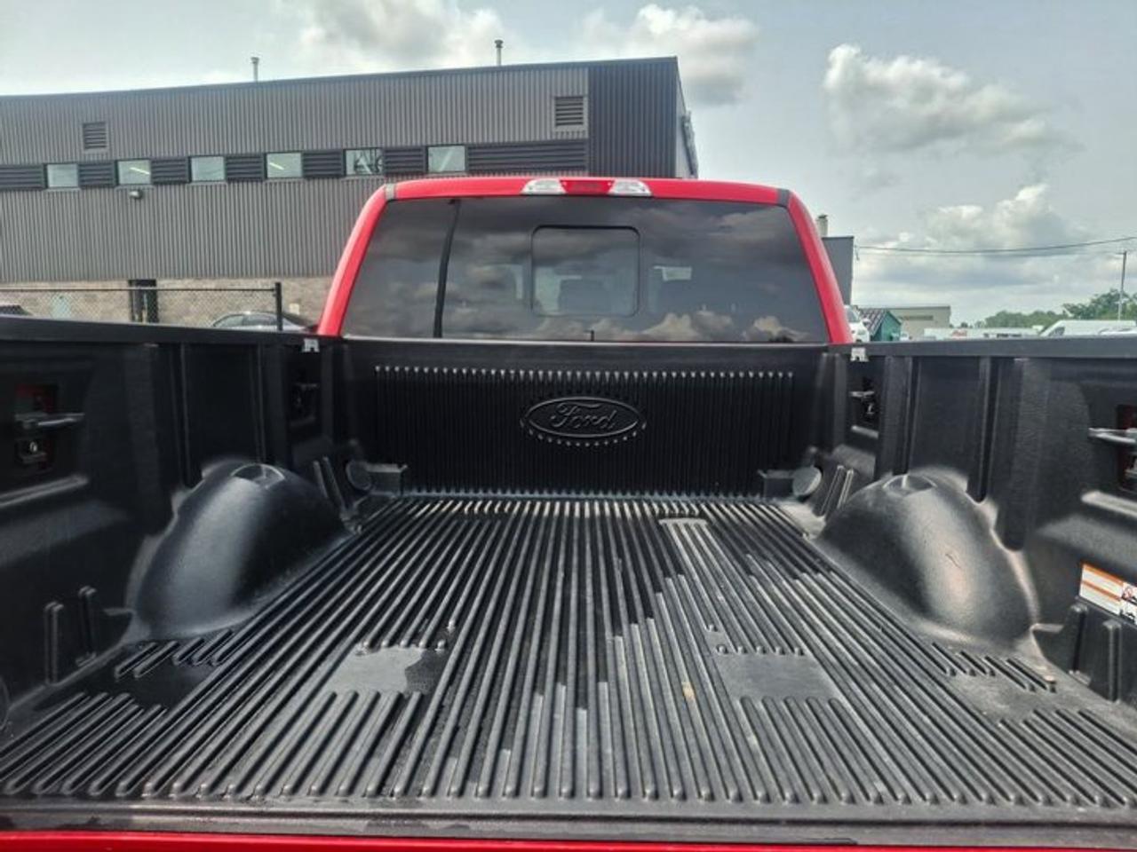 2020 Ford F-150 XLT Crew 4X4 | 3.5L EcoBoost | FX4 | XTR | 301A Pkg | Trailer Brake Control | Tow Pkg | and More ! Photo