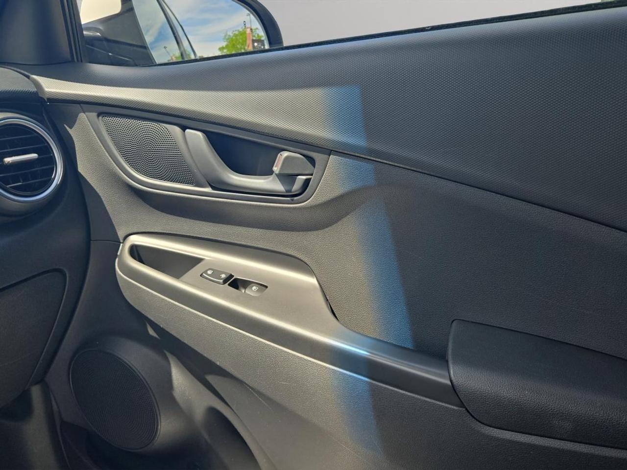 2021 Hyundai KONA Preferred Photo