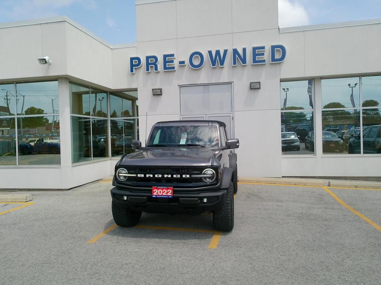 2022 Ford Bronco OUTER BANKS 4 DOOR 4X4 Photo