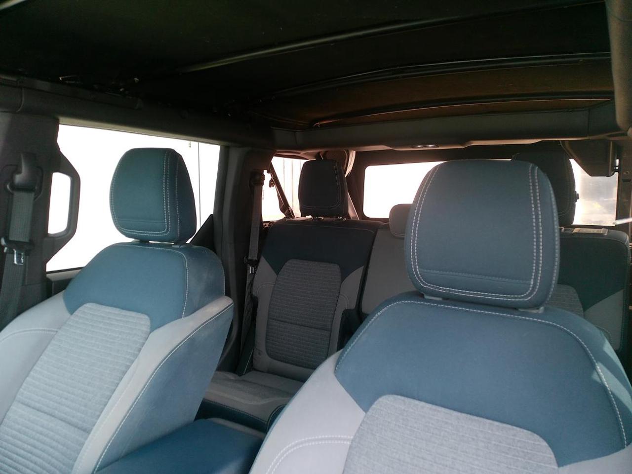 2022 Ford Bronco OUTER BANKS 4 DOOR 4X4 Photo