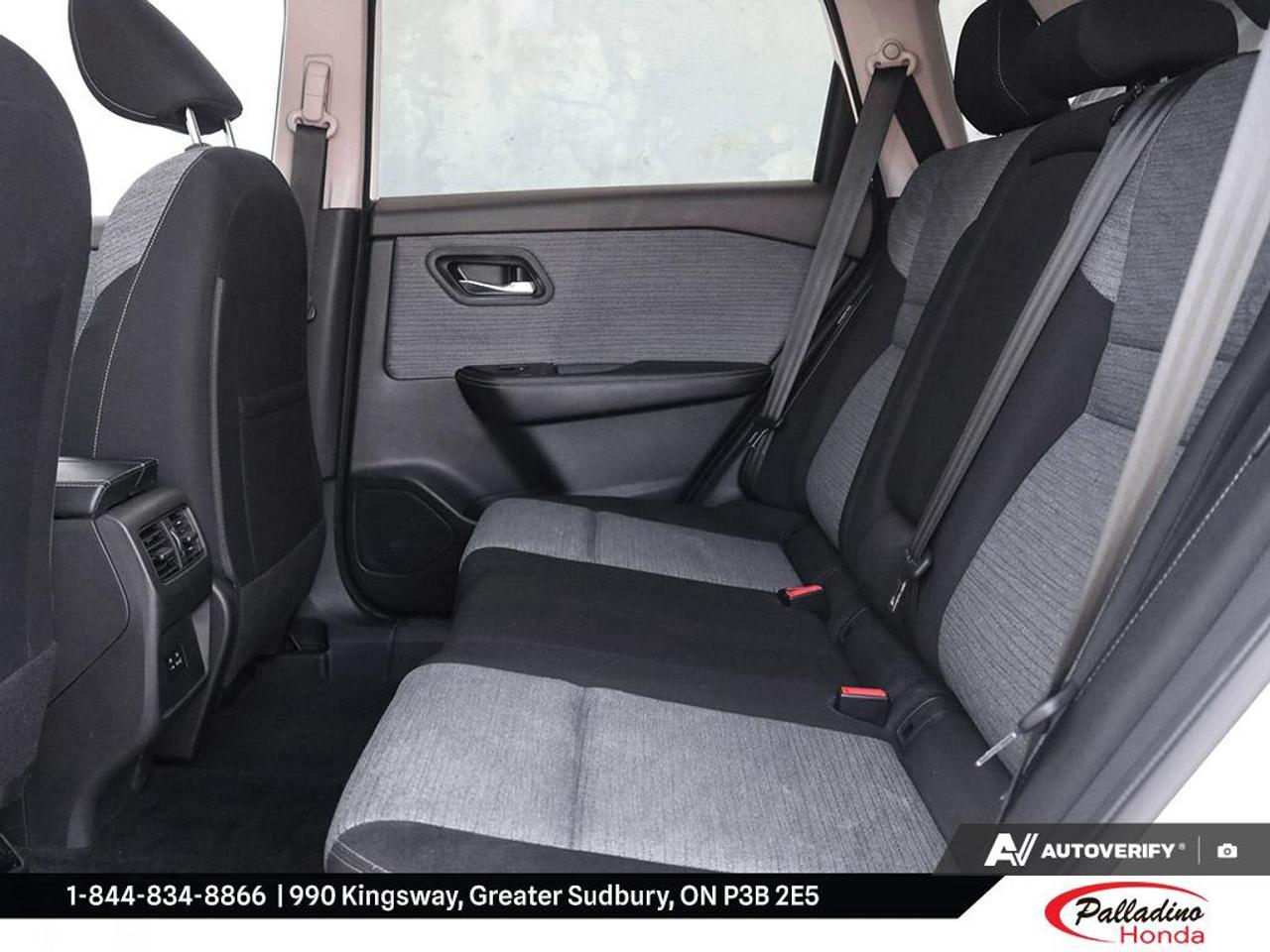 2023 Nissan Rogue SV MOONROOF Photo