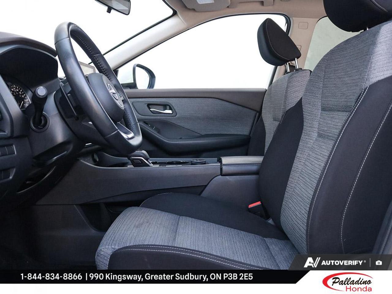 2023 Nissan Rogue SV MOONROOF Photo