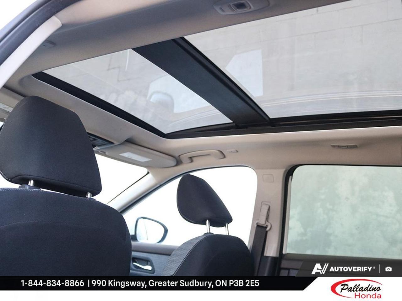 2023 Nissan Rogue SV MOONROOF Photo