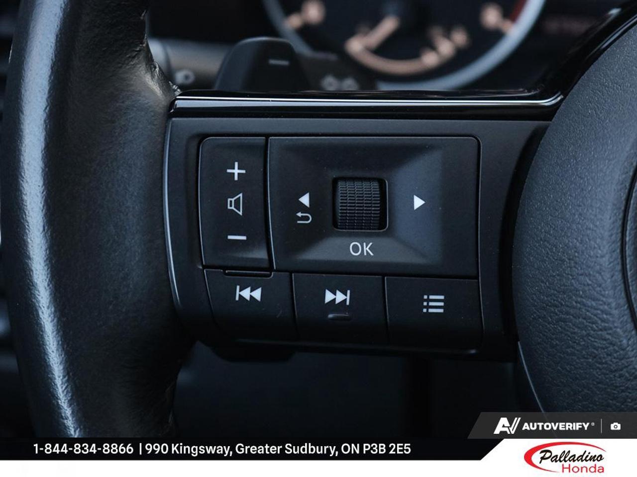 2023 Nissan Rogue SV MOONROOF Photo