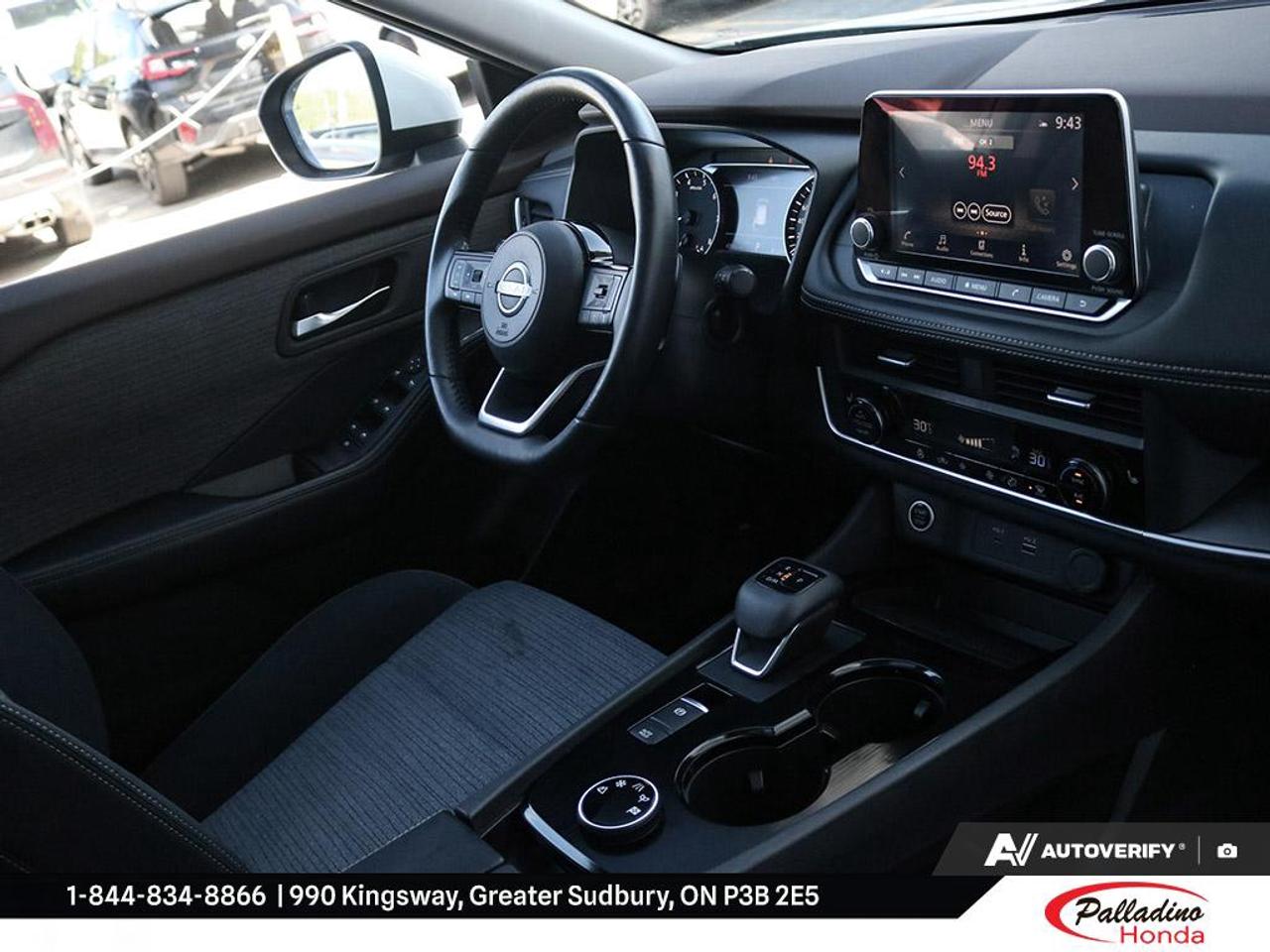 2023 Nissan Rogue SV MOONROOF Photo