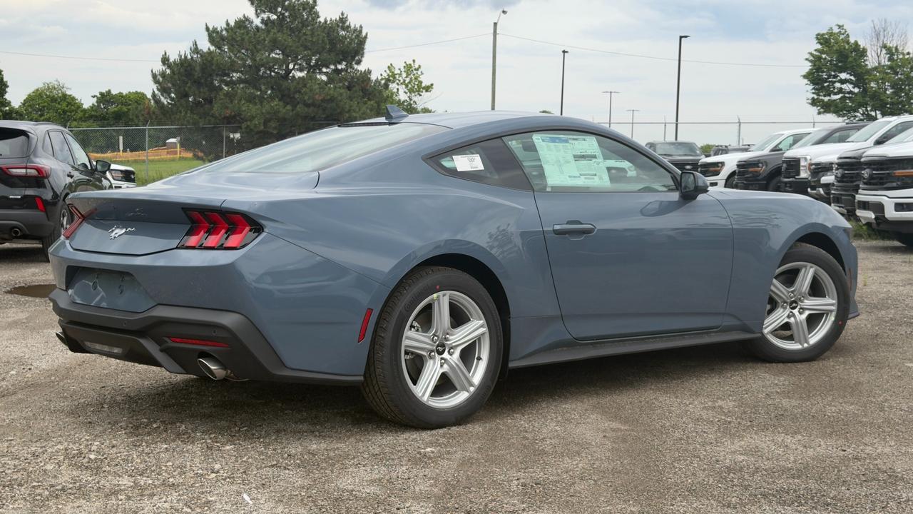 2026 Ford Mustang EcoBoost Fastback Photo